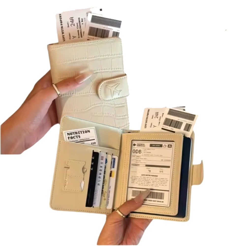 Women Accessories List - Housse de passeport en cuir PU