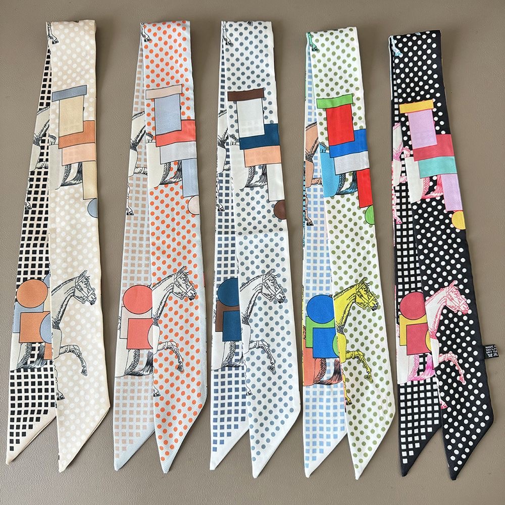 Women'S Korean Accessories - Foulard en soie sergé à carreaux