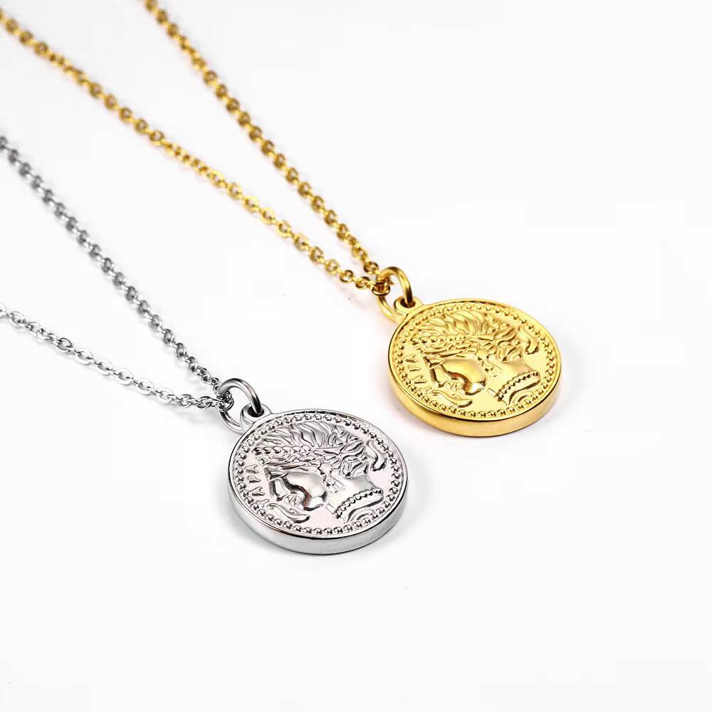 Collier avec pendentif en form - Coin Necklace Delicate avis et prix