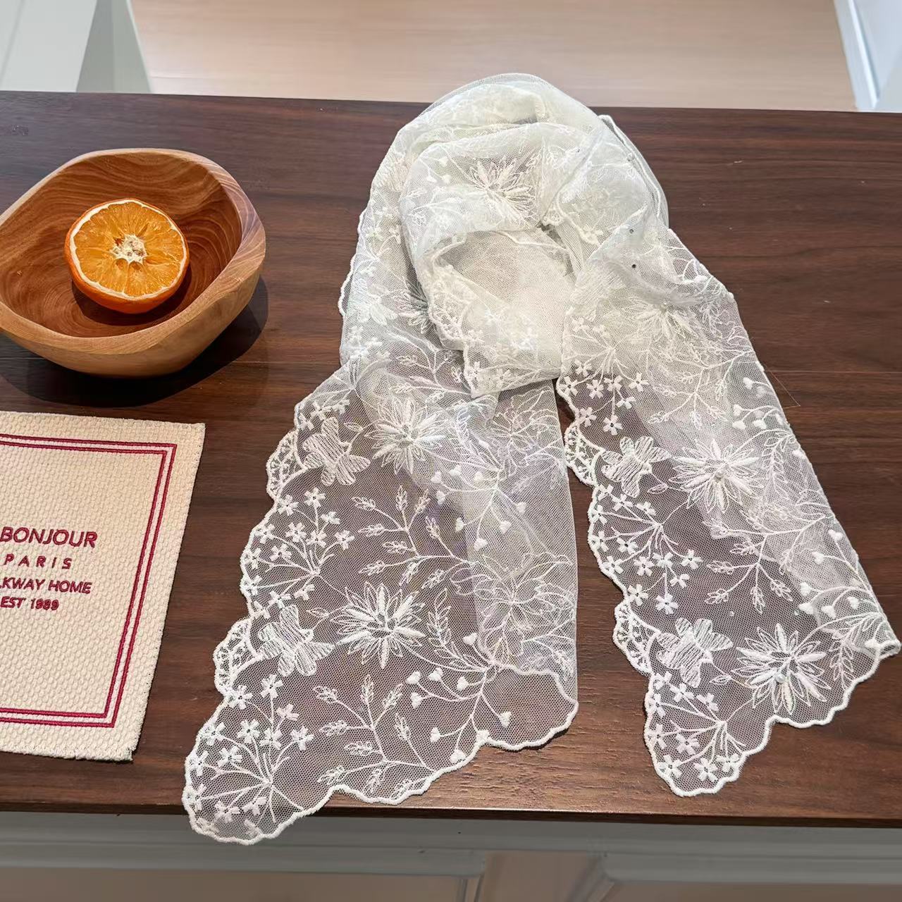 Élégant foulard long en dentel - Women'S Korean Accessories avis et prix