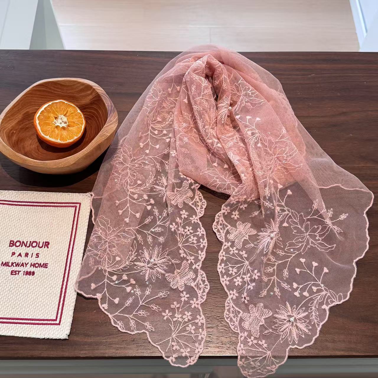Élégant foulard long en dentel - Women'S Korean Accessories avis et prix