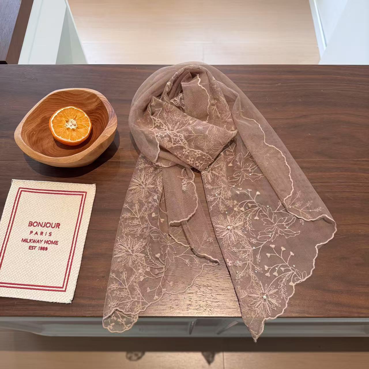Élégant foulard long en dentel - Women'S Korean Accessories avis et prix