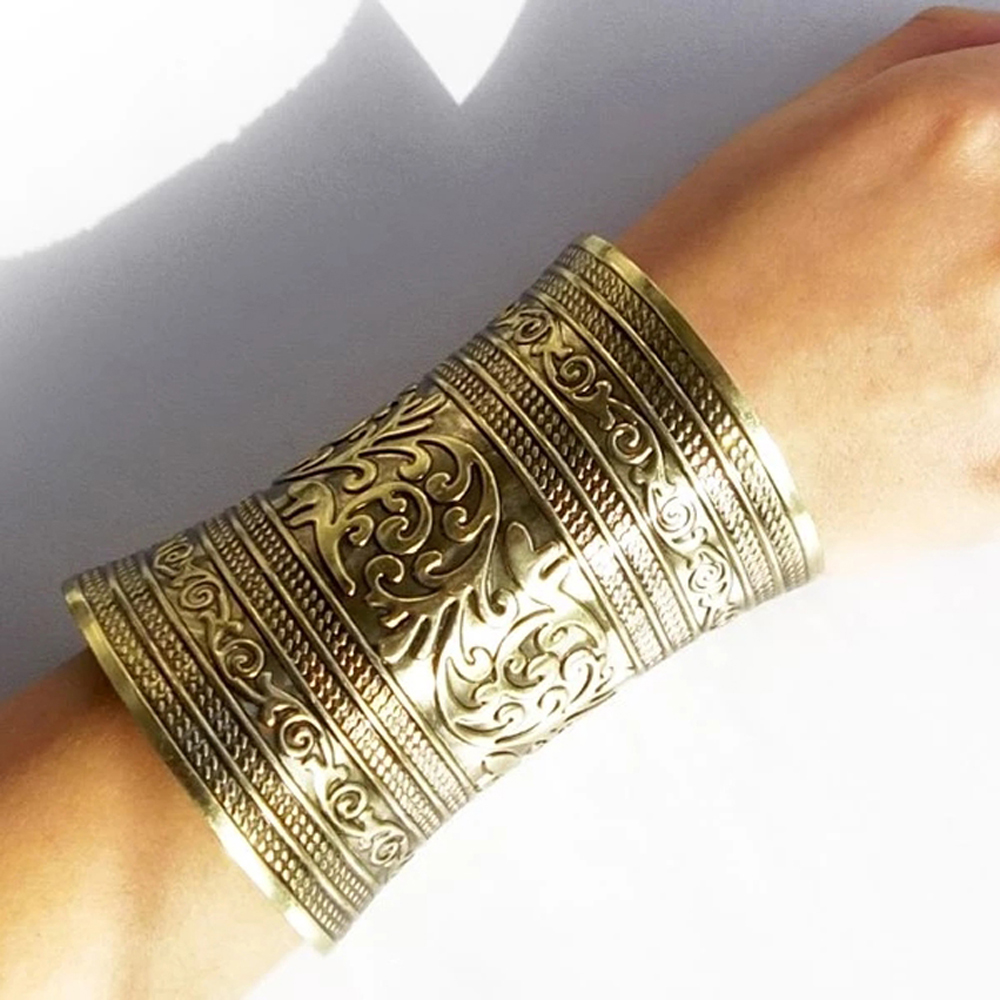 Bracelet manchette large en al - Women Accessories India avis et prix