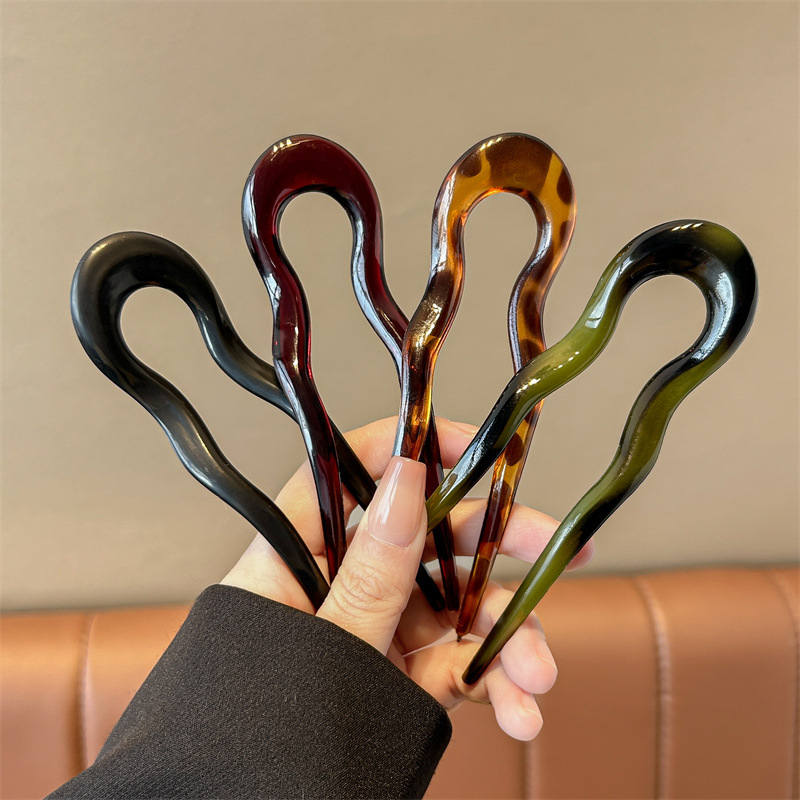 Pince à cheveux en U tendance  - Women'S Accessories List avis et prix
